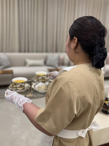 زوج قفاز دانتيل باللون الابيض