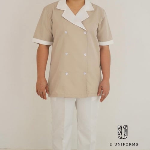 يونيفورم بيج انيق بأزارير وسط