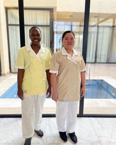 يونيفورم بيج انيق بأزارير وسط