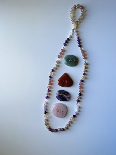 عقد حجر الروتايل الذهبي Golden Rutile من أحجار متن...