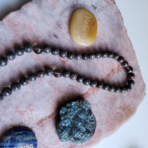 سبحة الفخامة من حجر سنوفليك اوبسيديّن Snowflake Ob...