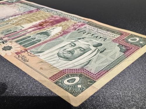فئة 50 ريال الملك خالد بن عبدالعزيز ( ممتازة جداً)...