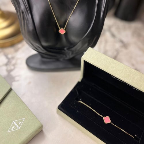 طقم فاين كليف سلسال معا اسواره ورده