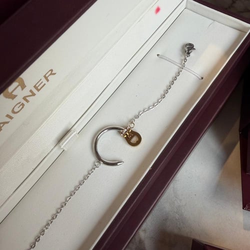 طقم اقنر سلسال وأسواره