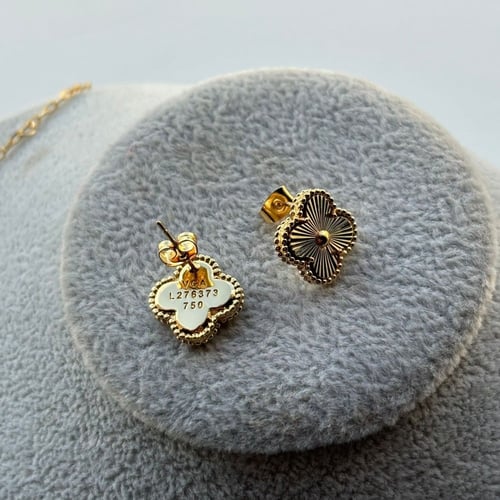 سلسال فاين كليف ذهبي 10 وردات