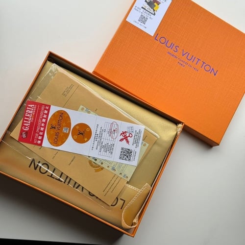 باوتش Louis Vuitton ماستر كوبي ازرق