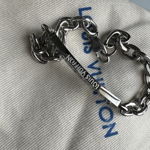 اسواره لويس فيتون LV ماستر كولتي