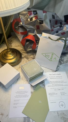 سلسال فاين كليف ب الوانه