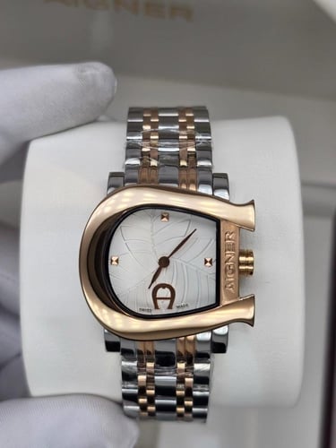 ساعه اقنر نسائي