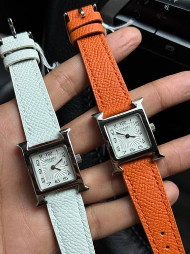 ساعات هرمز جلد فضي