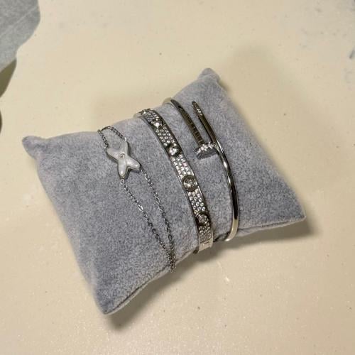 طقم اساور تنسيقات