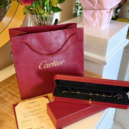 اسواره كاريتر نسائي