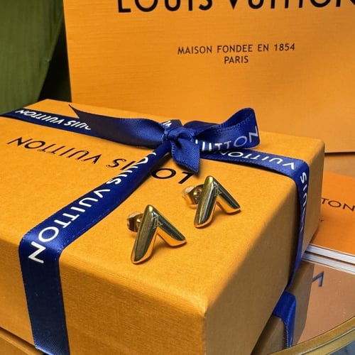 طقم سلسال لويس درجه اولى بلون ذهبي