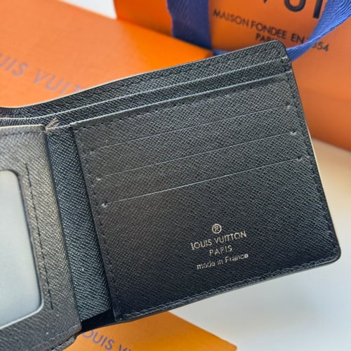 محفضه رجاليه /نسائي لويس فيتون اسود