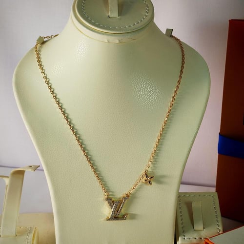 سلسال واسواره لويس فيتون ماستر كولتي