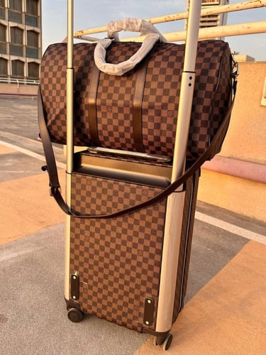 طقم شنط سفر مربعات