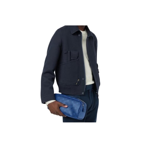 شنطه لويس فيتون رياضيه