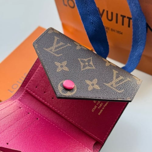 محفضه نسائي لويس فيتون