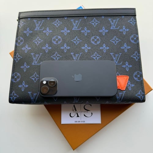 باوتش Louis Vuitton ماستر كوبي ازرق