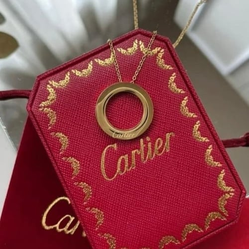 سلسال كارتير نسائي ذهبي