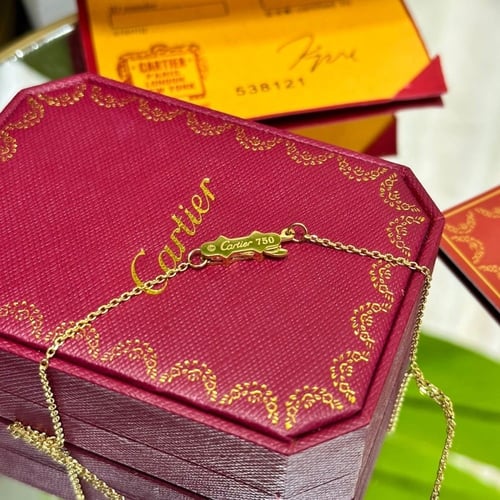 سلسال كارتير فصوص ذهبي ماستر