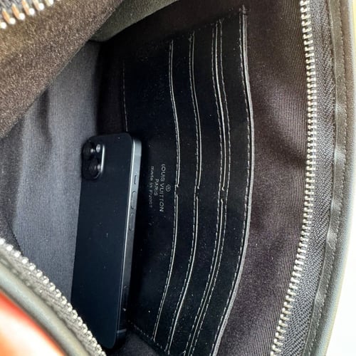 باوتش Louis Vuitton ماستر كوبي اخضر