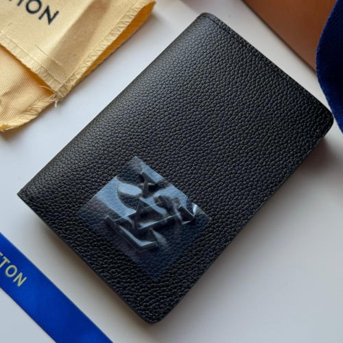 محفضه لويس فيتون بطايق ماستر