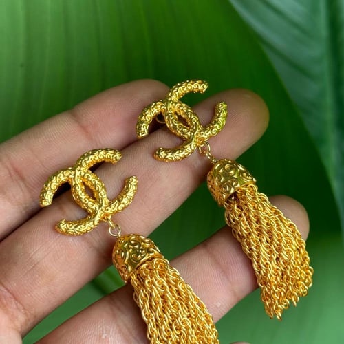 حلق شانيل ذهبي ماستر كولتي