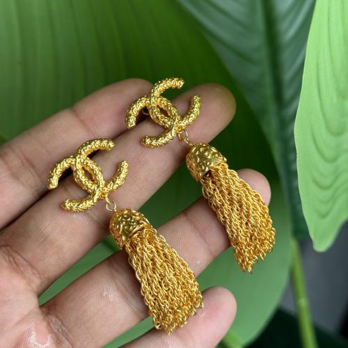 حلق شانيل ذهبي ماستر كولتي