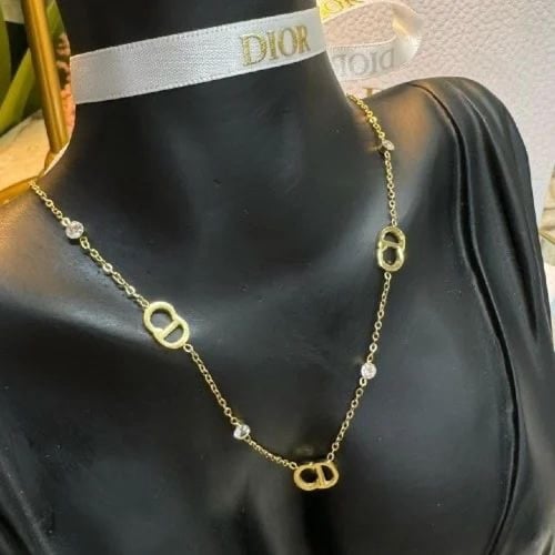 طقم ديور سلسال وحلق فضي وذهبي