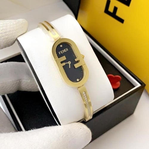 ساعه فندي نسائي