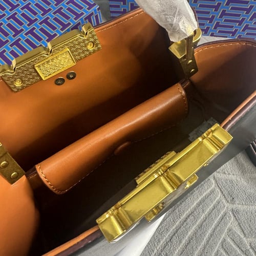 شنطه توري بورش نسائي اسود