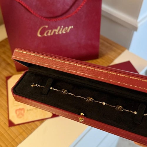 اسواره كاريتر نسائي