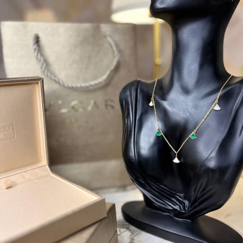 طقم سلسال معا حلق برقري نسائي