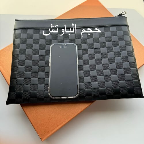 باوتشات Louis Vuitton اسود مربعات