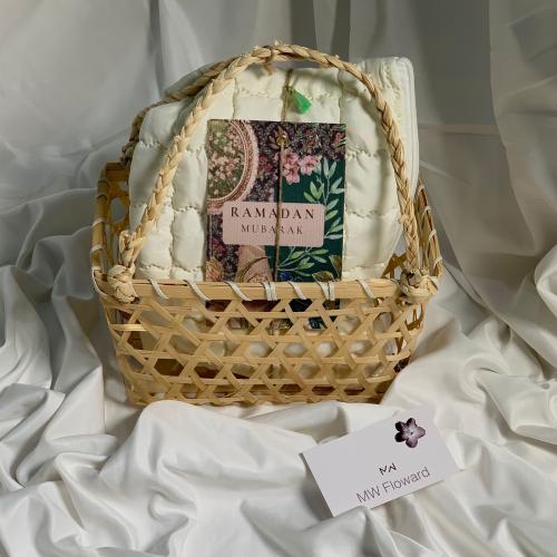 شنطة ميك اب أنيقه