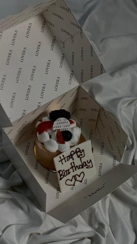 كيك فاكتوري بلوح شوكليت