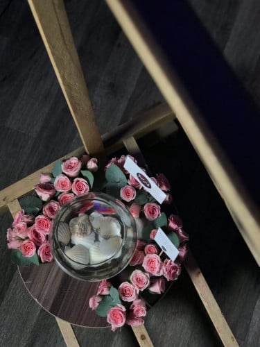 سمك زينة بتنسيق ورد