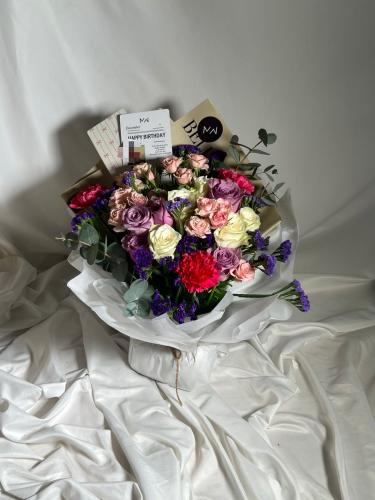 باقة الميلاد المُميز