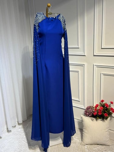 فستان شهد الشمري ثلاث الوان احمر - ازرق - اسود