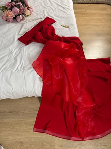 فستان احمر ساحر