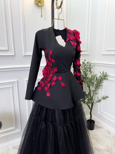 فستان الفخامه بلونين اسود - احمر