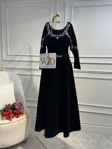 فستان سهره اسود ساتر باكمام