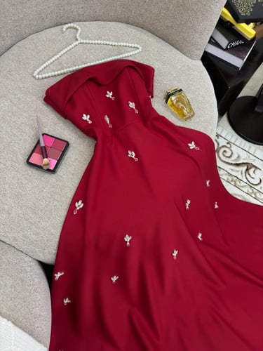 فستان الترند احمر