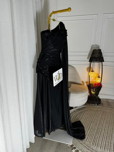 فستان لونين اسود و احمر رهيب