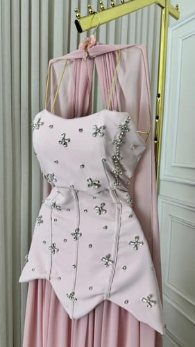 فستان سهرة لونين تفاحي و وردي