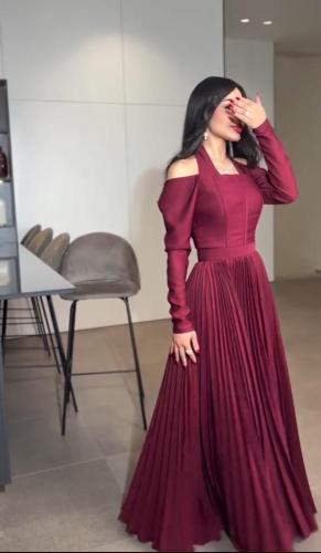 فستان برغندي حصري