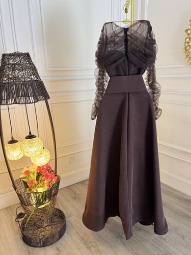 فستان موكا فخم باكمام تل مع حزام