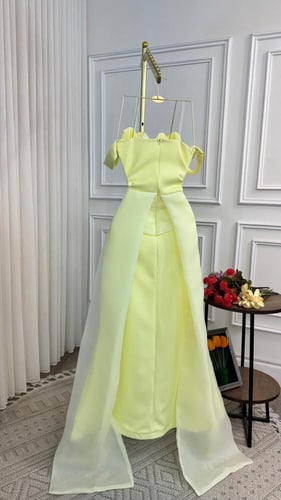 فستان سهرة اصفر فخم