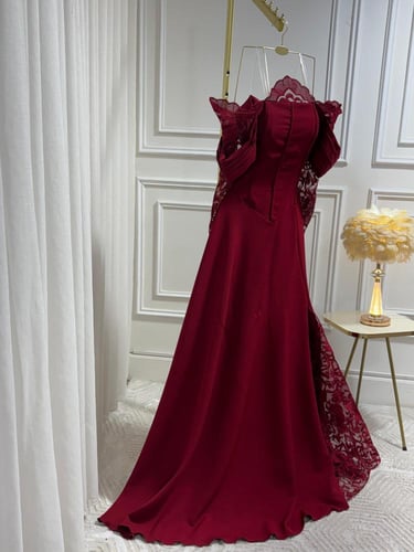 فستان عودي فخم